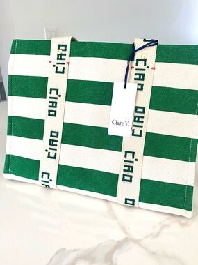 Clare v. NWT - Noemie green and white canvas tote bag